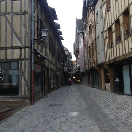Le Chalet Troyen 特鲁瓦 外观 照片